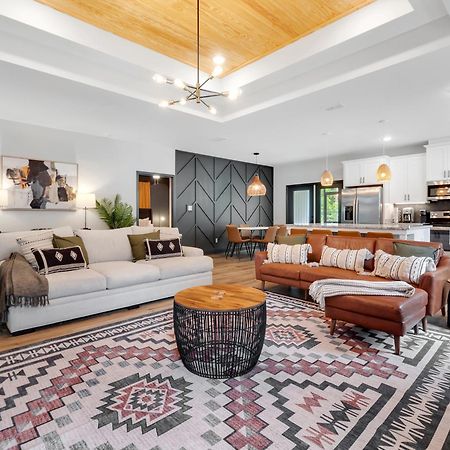 Villa New Take On Midtown Modern Tallahassee Exterior foto